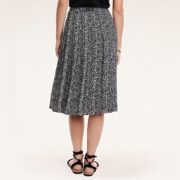 Brooks Brothers - Crepe Pleated Neutral Spotted Print Midi Skirt - Picture 2 of 9